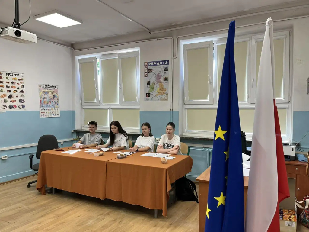 Niepełnoletni uczniowie SP 2 też głosowali w wyborach!