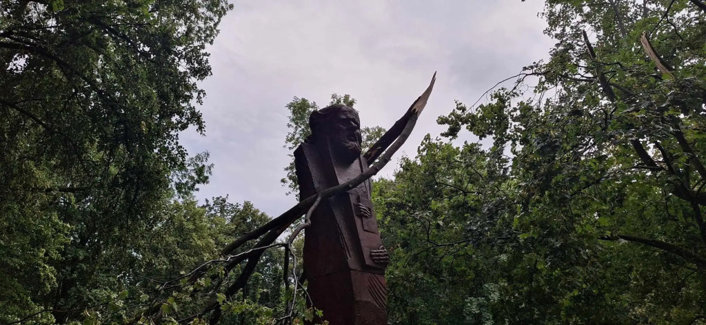 Park zamknięty do odwołania. Trwa usuwanie skutków wichury
