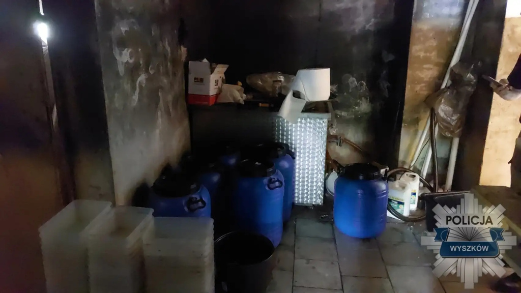 Rodzinna wytwórnia narkotyków (VIDEO, ZDJĘCIA)