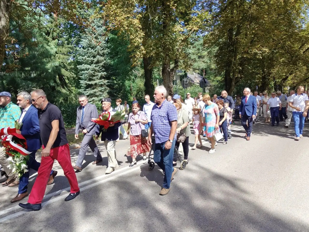  Upamiętnili 104. rocznicę Bitwy Warszawskiej i Święto Wojska Polskiego