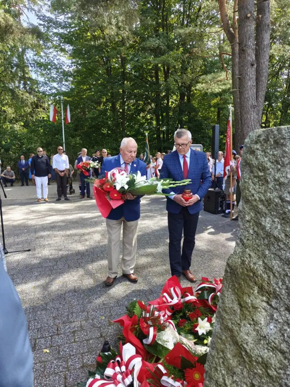  Upamiętnili 104. rocznicę Bitwy Warszawskiej i Święto Wojska Polskiego