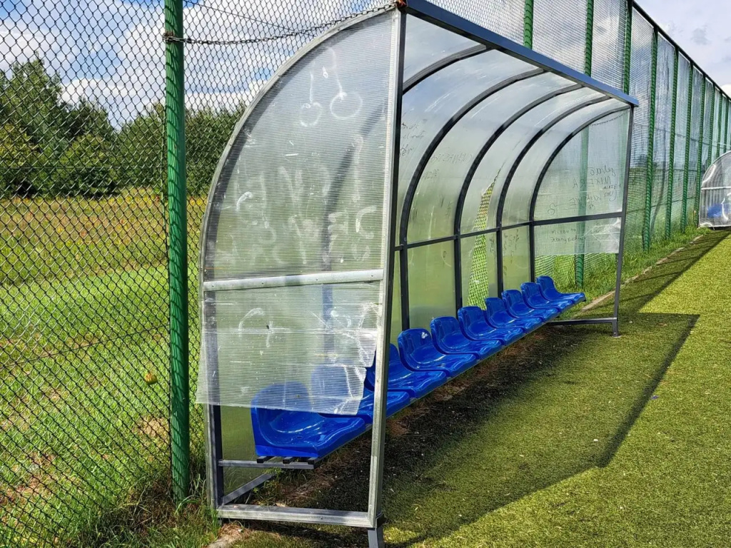 Wandale niszczą obiekty sportowe w Rząśniku. Jest reakcja władz gminy