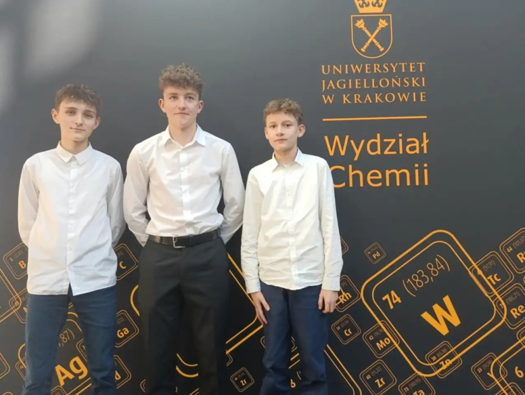 Młodzi chemicy SP w Dalekiem na Uniwersytecie Jagiellońskim