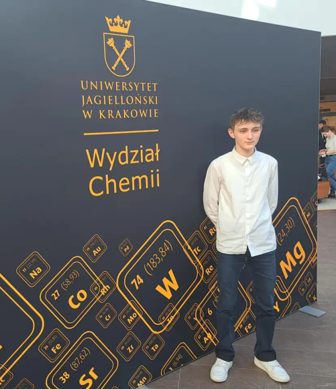 Młodzi chemicy SP w Dalekiem na Uniwersytecie Jagiellońskim