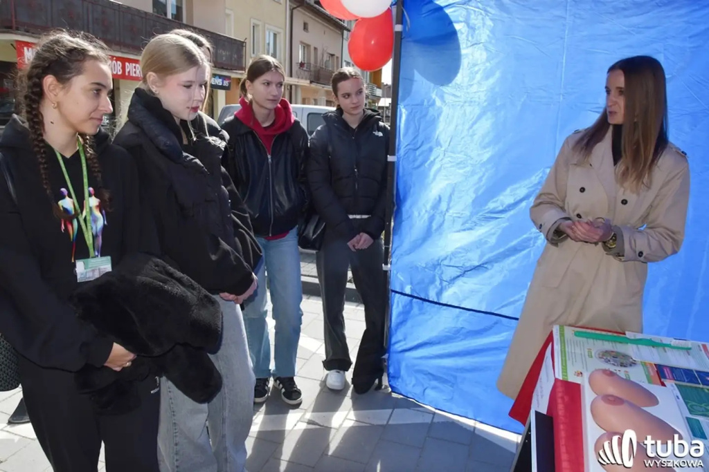 PSSE w Wyszkowie zaprosiła młodzież na Dzień Otwarty