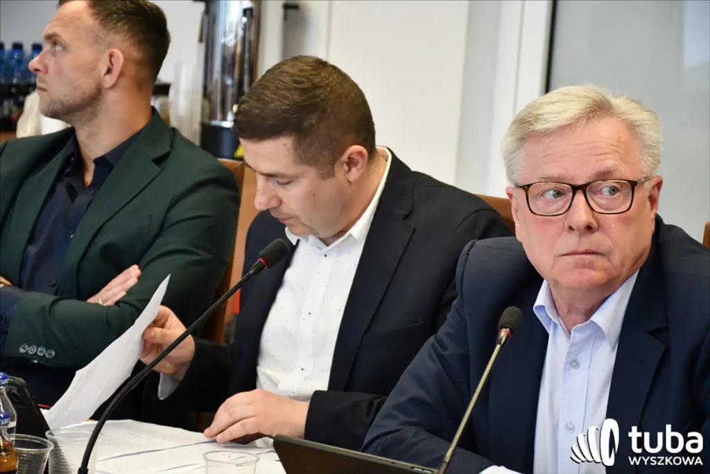 Czy my musimy, czy my zdążymy, czyli dworzec w ogniu dyskusji