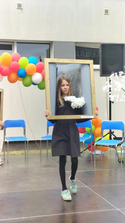 Żywe obrazy na szkolnym pikniku. Niezwykły projekt uczniów SP nr 4