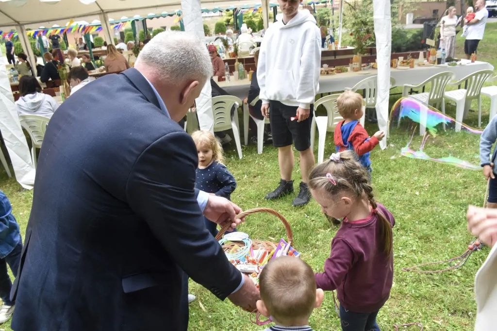 Radosny piknik z okazji Dnia Rodzicielstwa Zastępczego