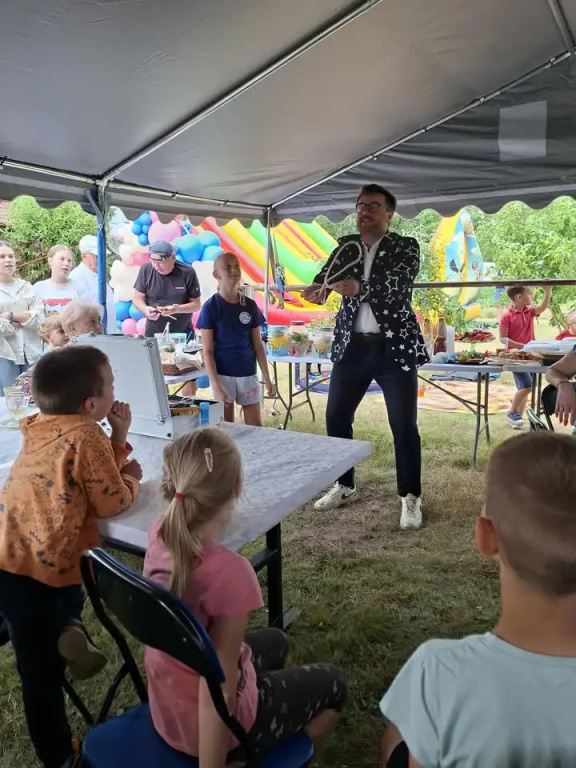 Magia, grill i wspólna zabawa - udany piknik w Ślubowie