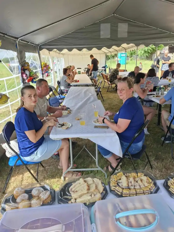 Magia, grill i wspólna zabawa - udany piknik w Ślubowie