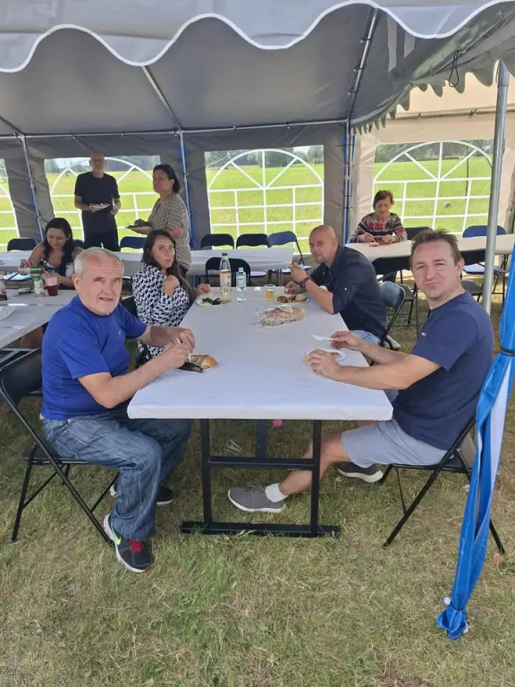 Magia, grill i wspólna zabawa - udany piknik w Ślubowie