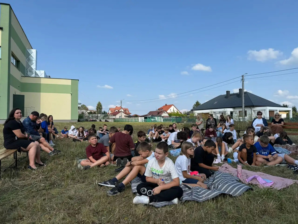 Narodowe Czytanie poezji Kochanowskiego - święto literatury i tradycji pod lipą