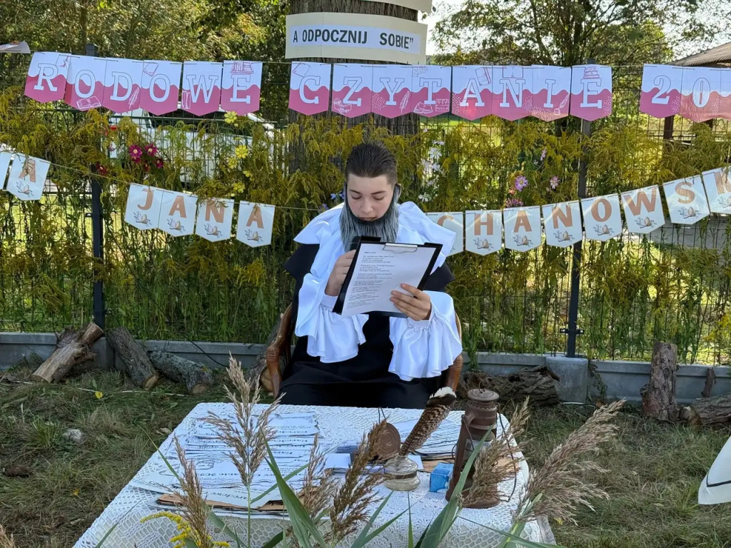 Narodowe Czytanie poezji Kochanowskiego - święto literatury i tradycji pod lipą
