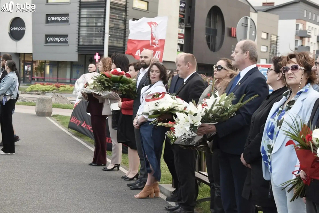 „Naszą odpowiedzialnością jest strzec prawdy i wolności”