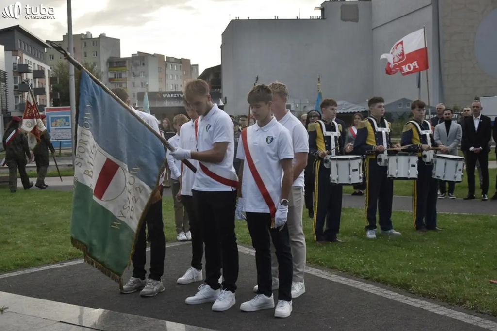 „Naszą odpowiedzialnością jest strzec prawdy i wolności”