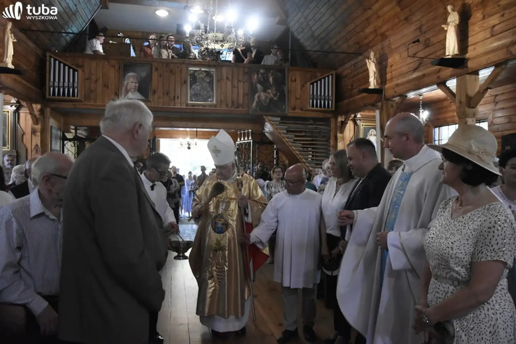 Złoty jubileusz parafii w Rybienku Leśnym