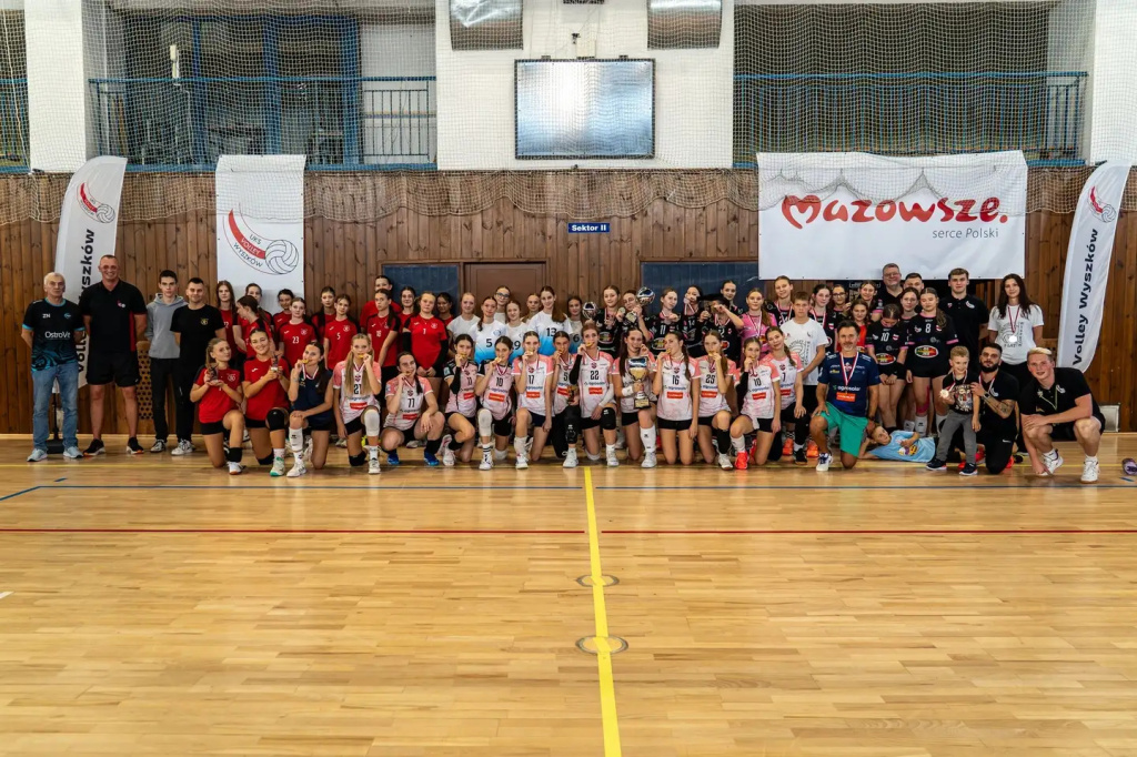 Triumf siatkówki! Za nami historyczny I Turniej Kadetek Volley Wyszków