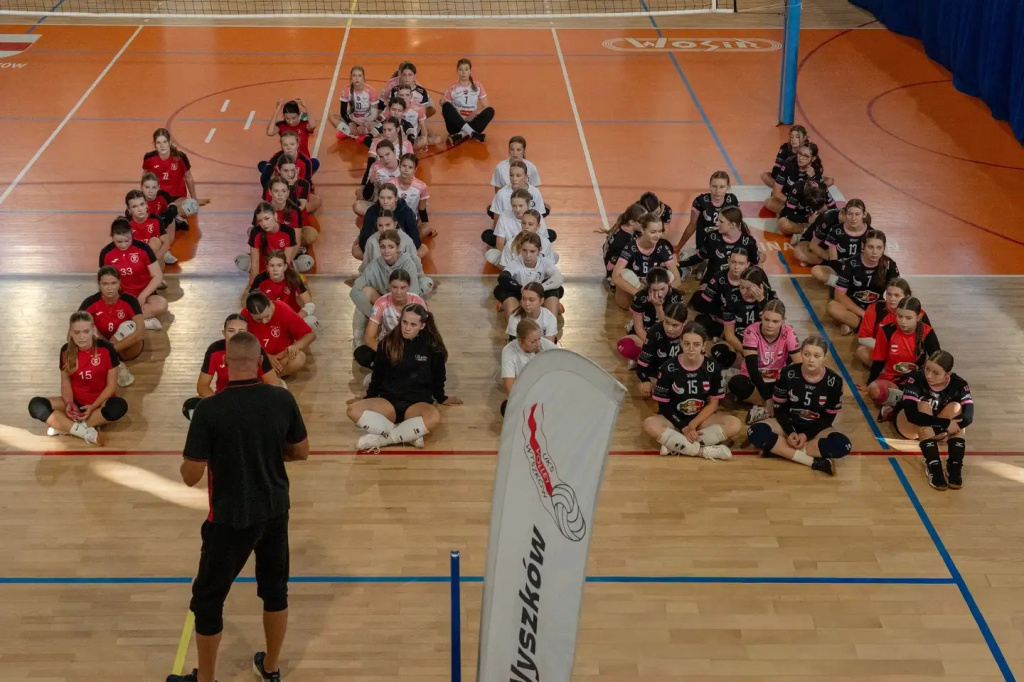 Triumf siatkówki! Za nami historyczny I Turniej Kadetek Volley Wyszków