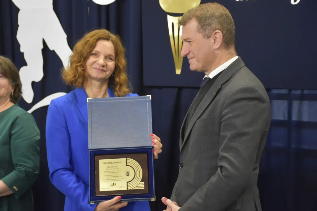 Nowy kompleks sportowy powiatu. Dla uczniów i dla mieszkańców