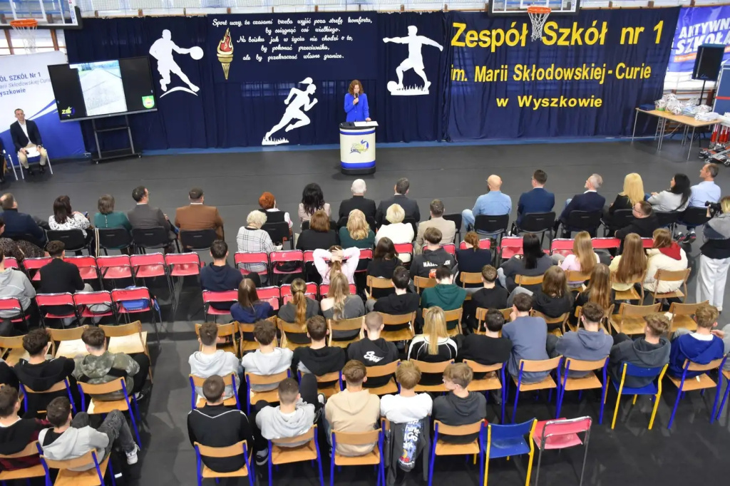 Nowy kompleks sportowy powiatu. Dla uczniów i dla mieszkańców