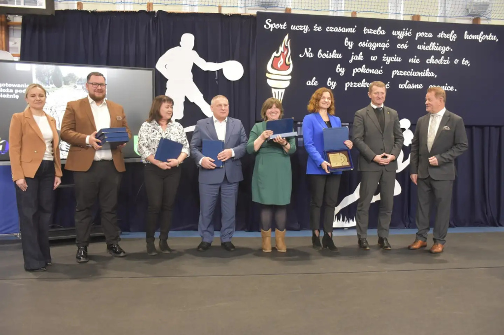 Nowy kompleks sportowy powiatu. Dla uczniów i dla mieszkańców