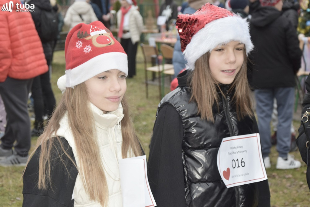 Mikołajkowy Bieg po AED w Starym Bosewie
