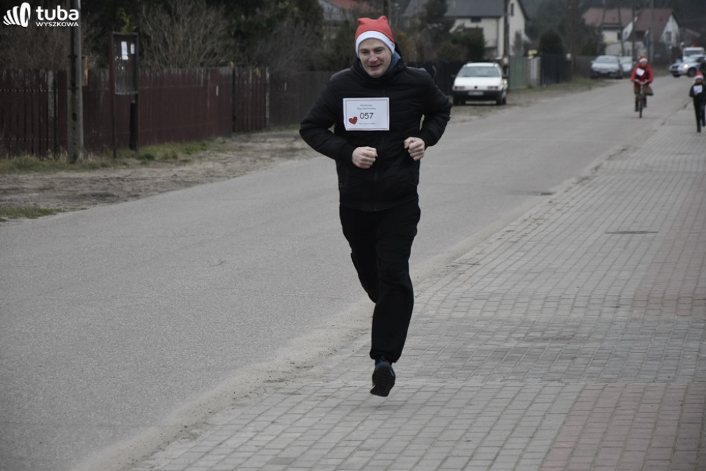 Mikołajkowy Bieg po AED w Starym Bosewie