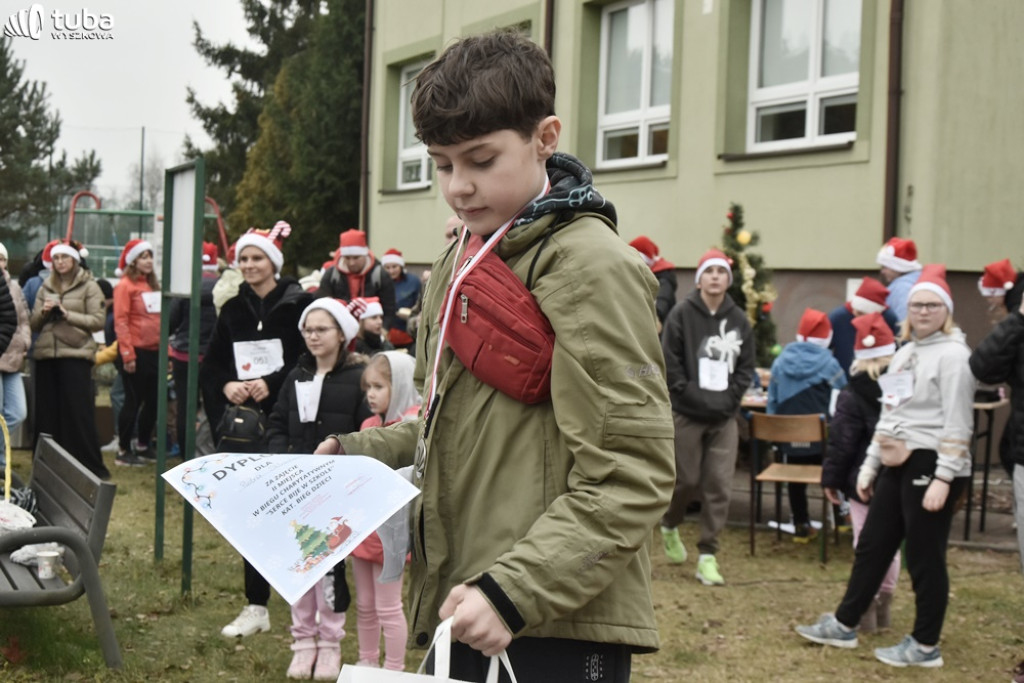 Mikołajkowy Bieg po AED w Starym Bosewie