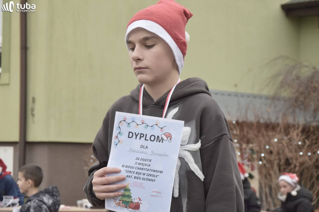 Mikołajkowy Bieg po AED w Starym Bosewie
