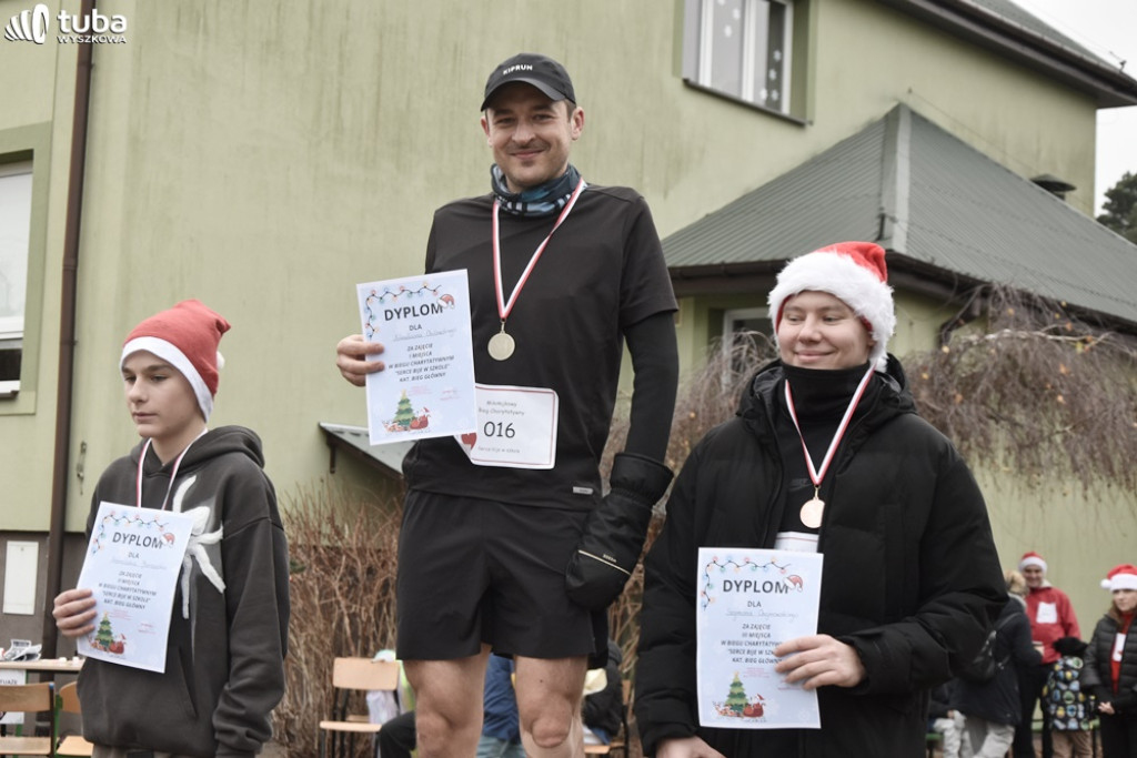 Mikołajkowy Bieg po AED w Starym Bosewie