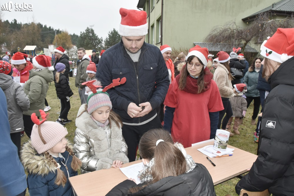 Mikołajkowy Bieg po AED w Starym Bosewie
