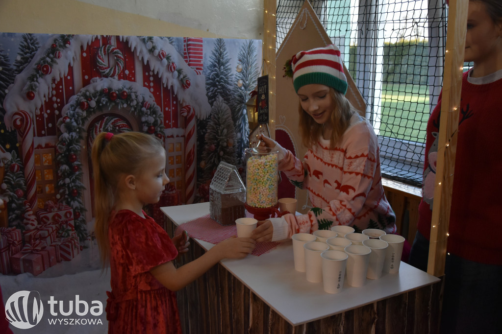 Magiczny kiermasz świąteczny w SP nr 2 w Wyszkowie