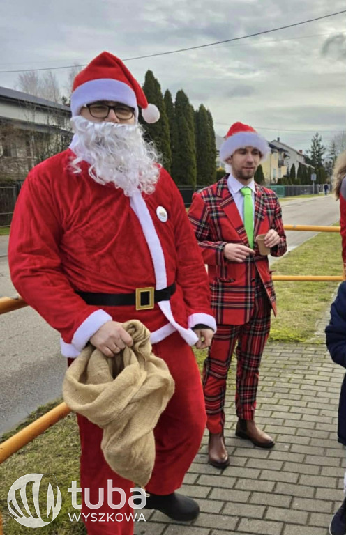 Świąteczny mini jarmark w Lucynowie