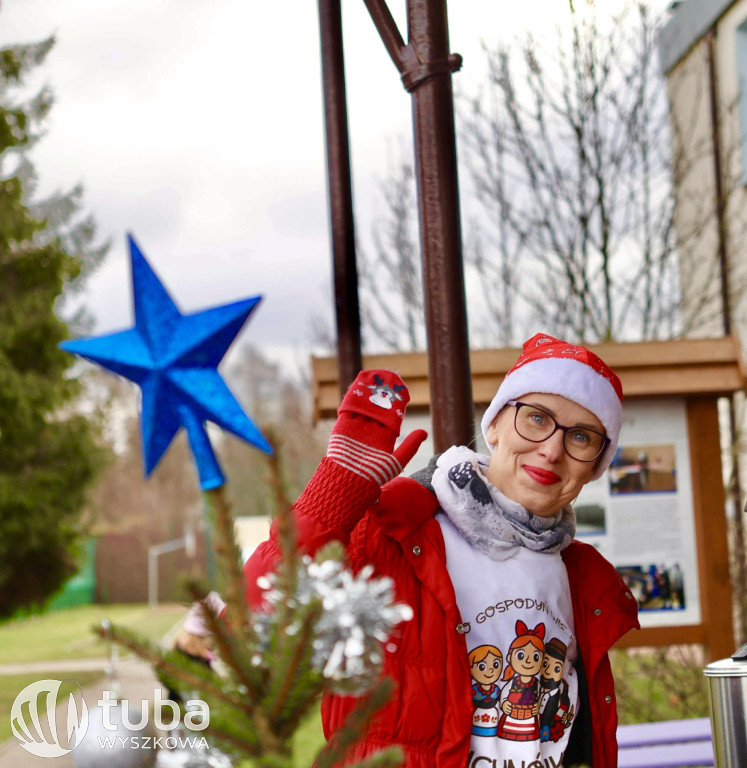 Świąteczny mini jarmark w Lucynowie