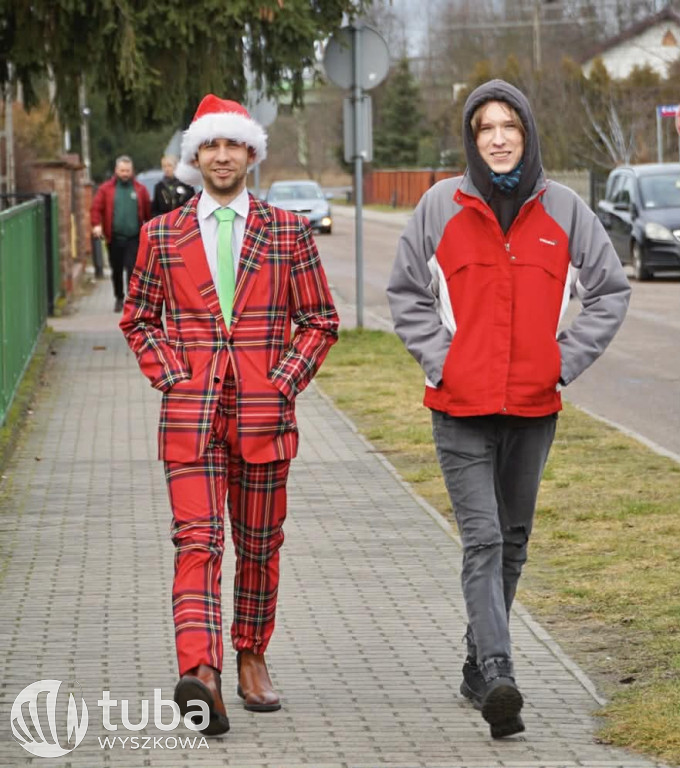 Świąteczny mini jarmark w Lucynowie