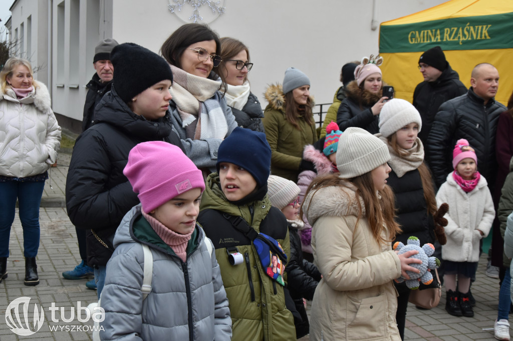 Mikołaj odwiedził świąteczny jarmark w Rząśniku