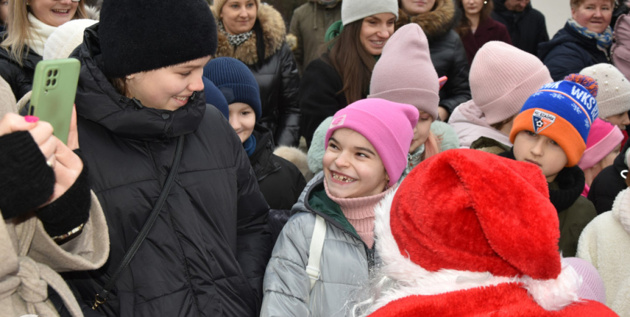 Mikołaj odwiedził świąteczny jarmark w Rząśniku