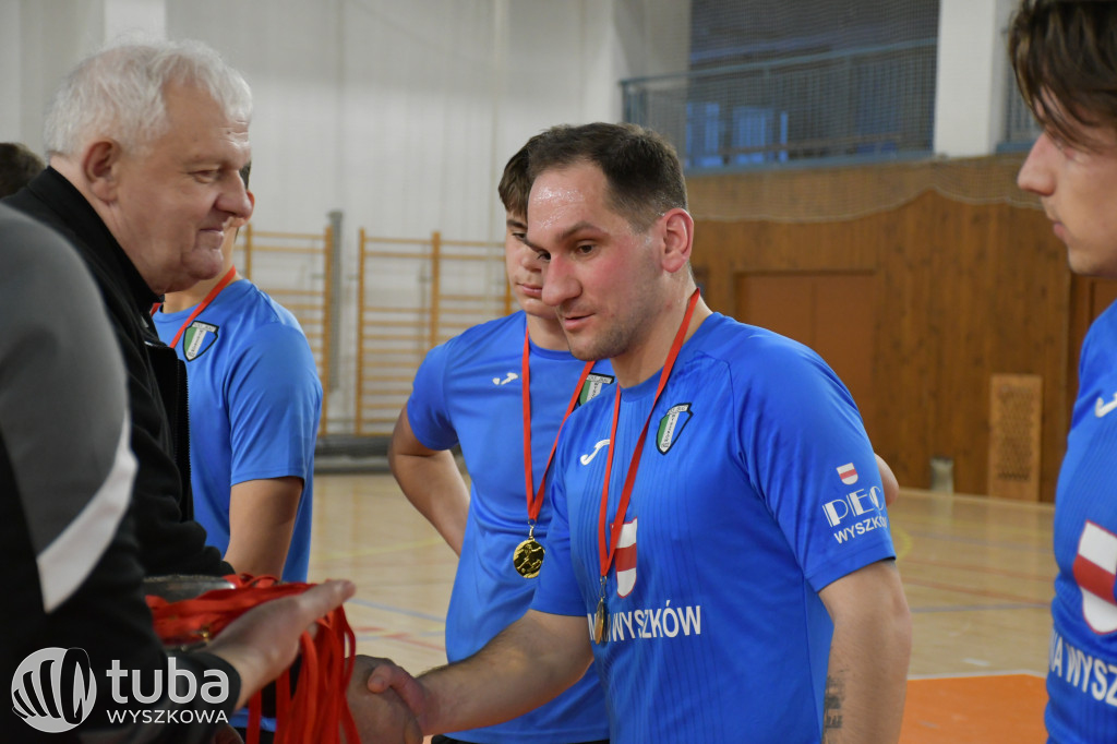 Mecz Absolwenci & Nauczyciele dla WOŚP
