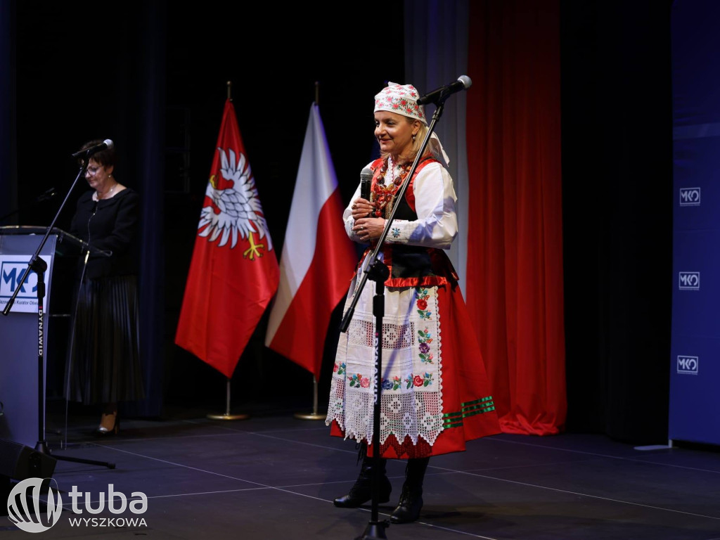 Medale dla wyszkowskich nauczycieli