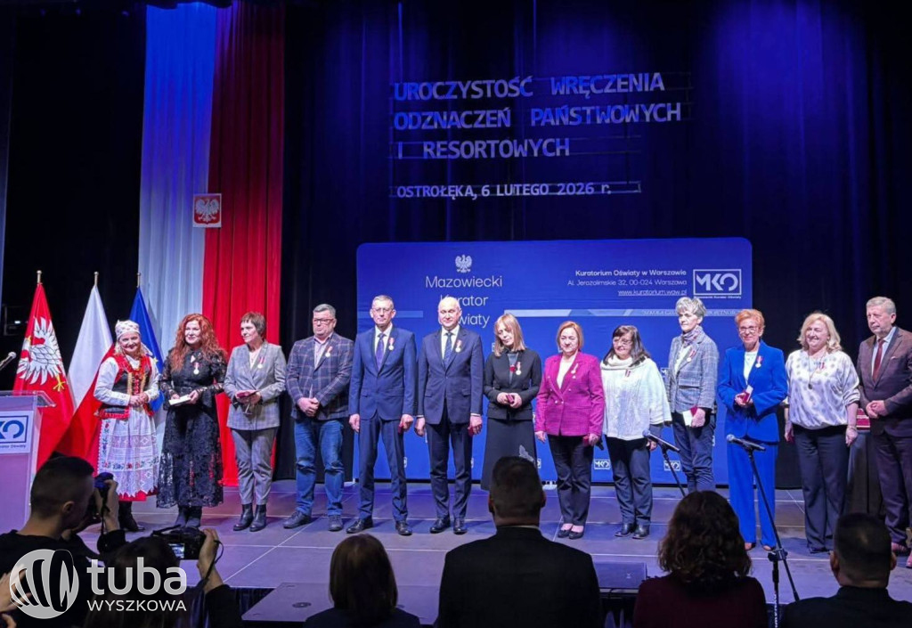 Medale dla wyszkowskich nauczycieli