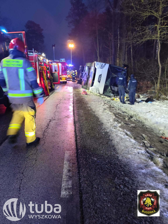 Wypadek autobusu na DK62 w Pustych Łąkach