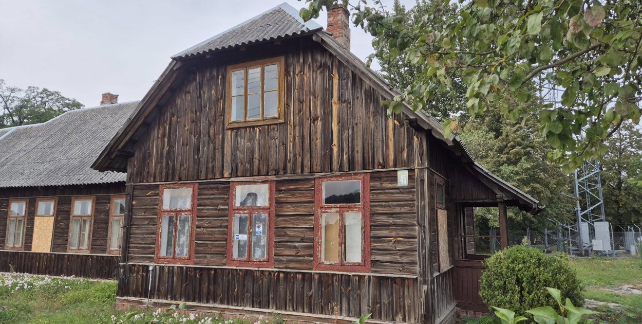 Budynek dawnej szkoły w Ochudnie zabytkiem