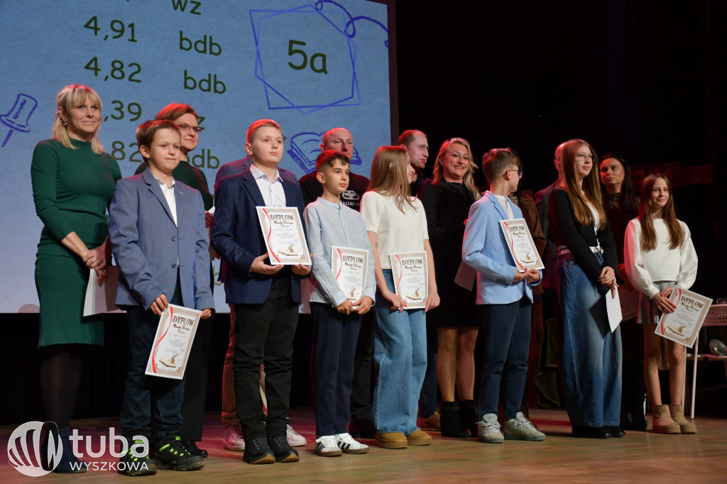 Szkoła Podstawowa nr 1 uroczyście podsumowała półrocze
