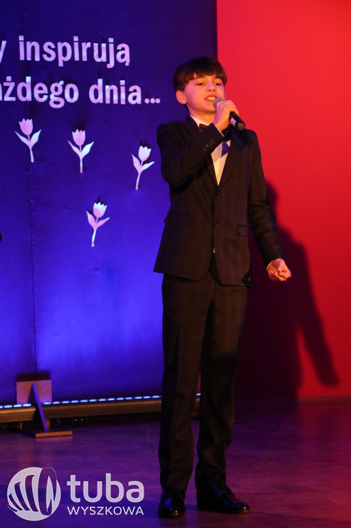 Muzyczno-taneczny Dzień Kobiet w Długosiodle