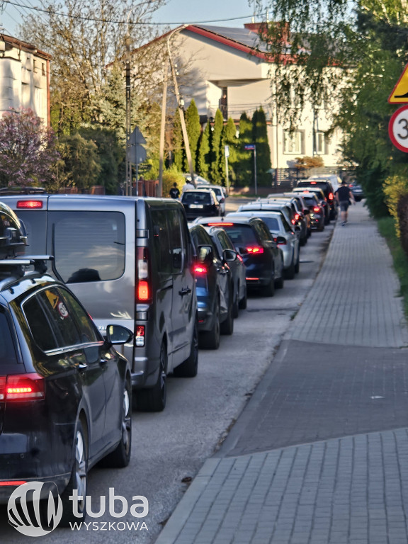 Powroty z weekendu i korki na wyszkowskich drogach