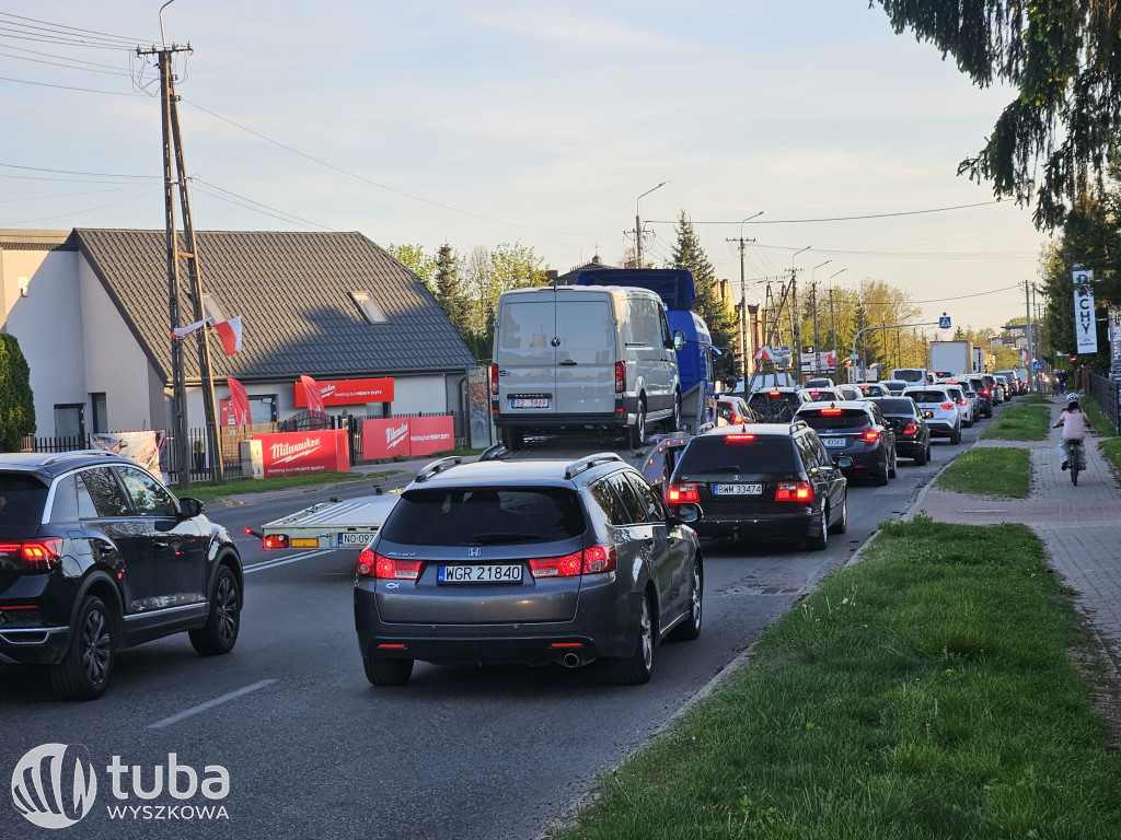Powroty z weekendu i korki na wyszkowskich drogach