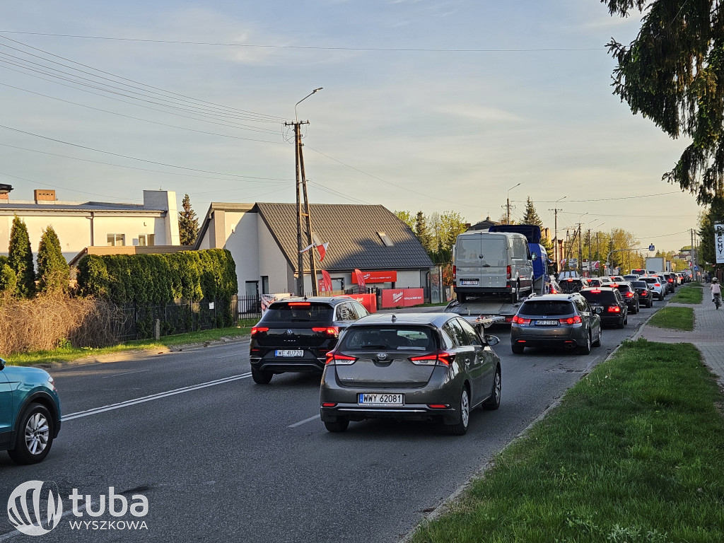 Powroty z weekendu i korki na wyszkowskich drogach