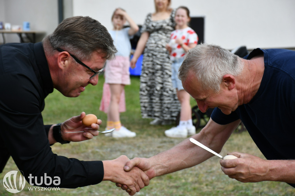 Rodzinna zabawa w Białymbłocie
