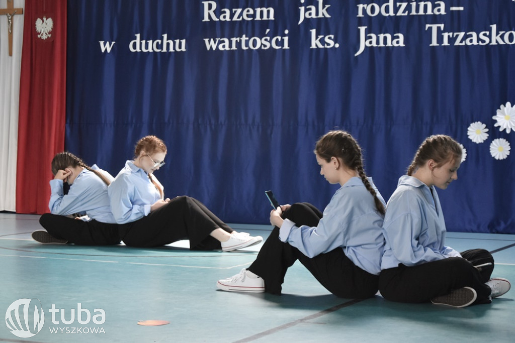 20. rocznica nadania imienia SP w Porządziu