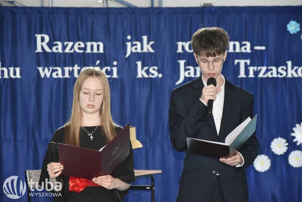 20. rocznica nadania imienia SP w Porządziu